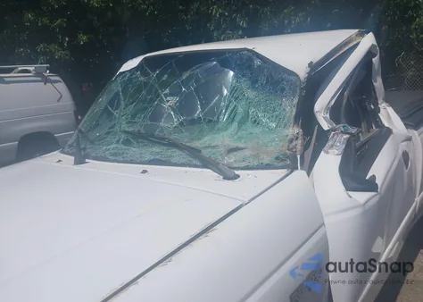 1996 Ford Ranger из США, поврежденный, VIN 1FTCR10AXTUA92751